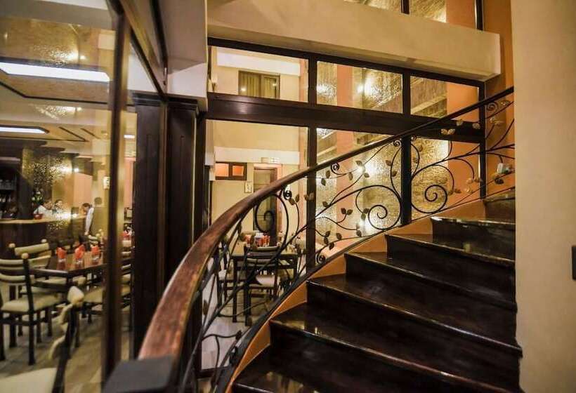 هتل Y Restaurante Manhattan