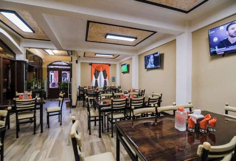 هتل Y Restaurante Manhattan