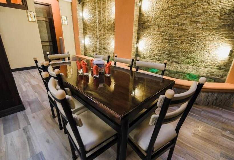 هتل Y Restaurante Manhattan