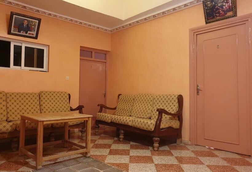 Hôtel Ouaouizerth Hostel