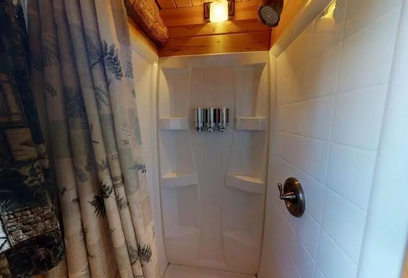 Mountain Ranch Cabin Stunning