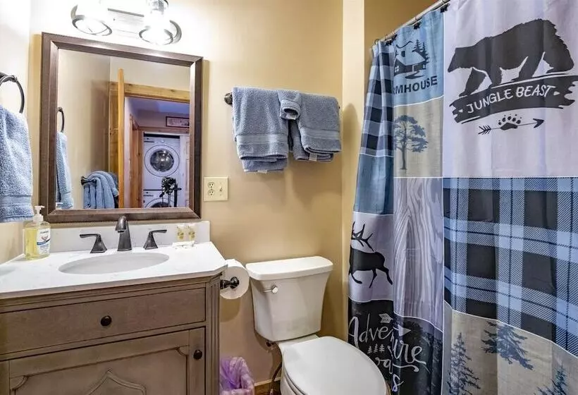 Northwoods A4   Huckleberry Hideaway