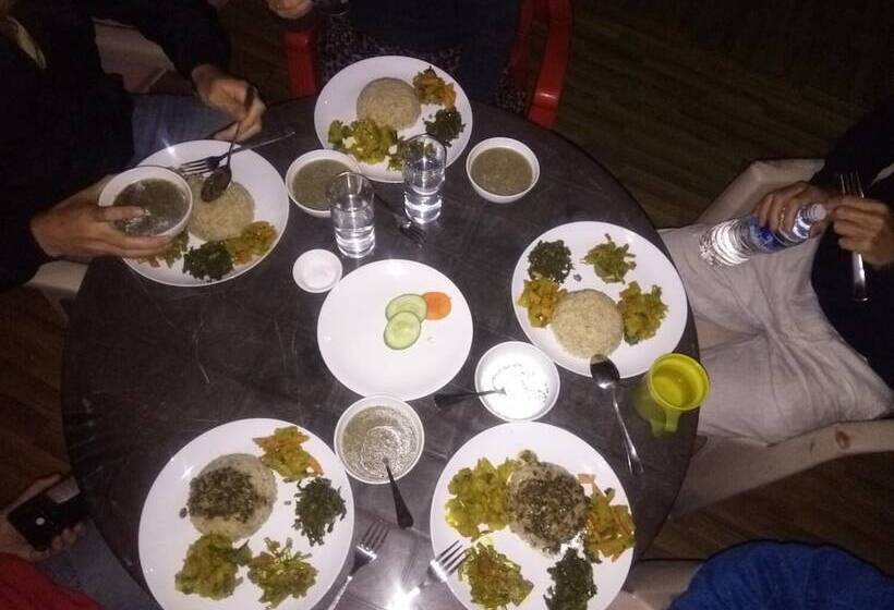 پانسیون Begnas Yoga & Retreat