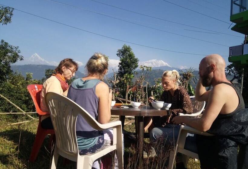 پانسیون Begnas Yoga & Retreat