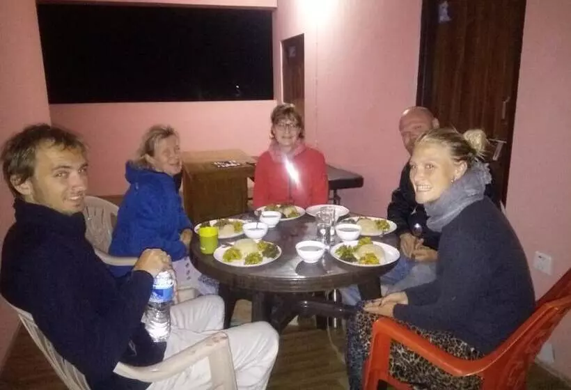 پانسیون Begnas Yoga & Retreat