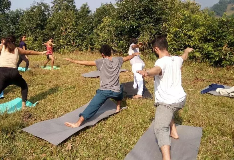 پانسیون Begnas Yoga & Retreat