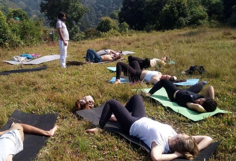 پانسیون Begnas Yoga & Retreat