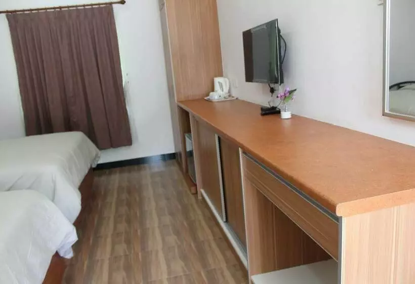 Majatalo Emma Guesthouse 1