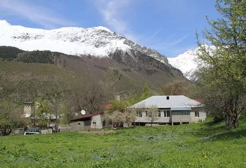 پانسیون Emma S Guest House