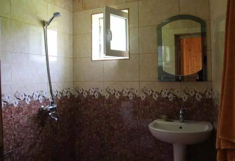 پانسیون Emma S Guest House