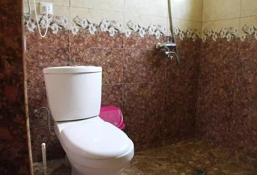 پانسیون Emma S Guest House
