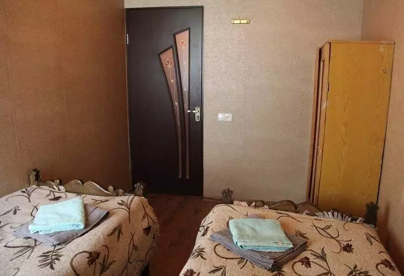 پانسیون Emma S Guest House