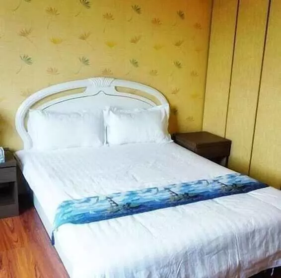 پانسیون Red Roof B&b