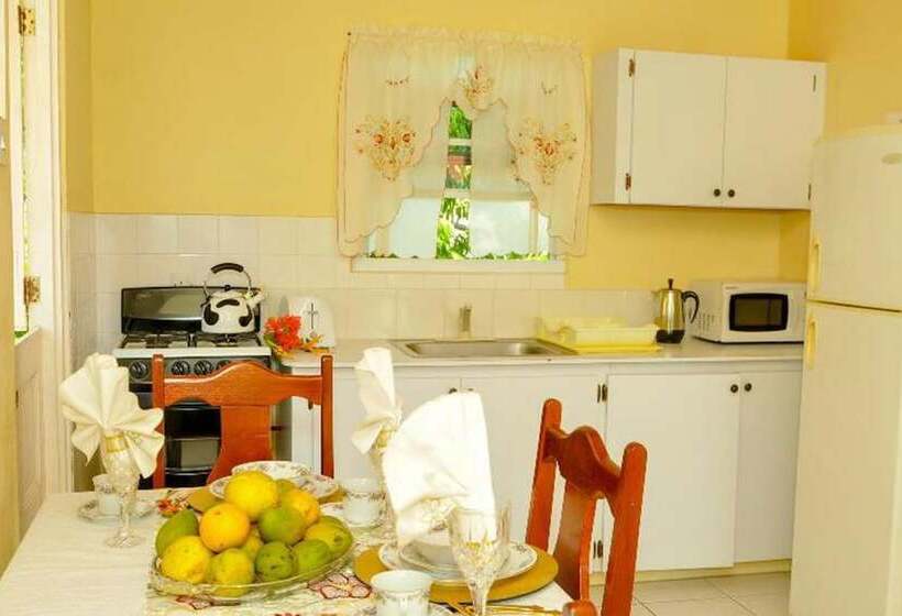 پانسیون Willies Court Apartments