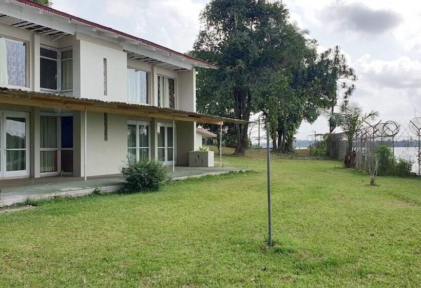 Riverside Resort Villas