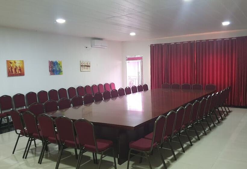 Riverside Resort Villas