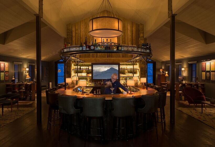 Hotel Eleven Deplar Farm