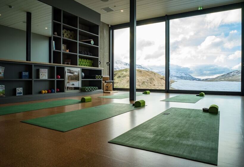 Hotel Eleven Deplar Farm