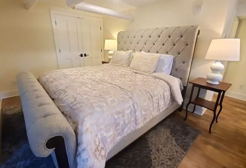 هتل Governor S Mansion Inn