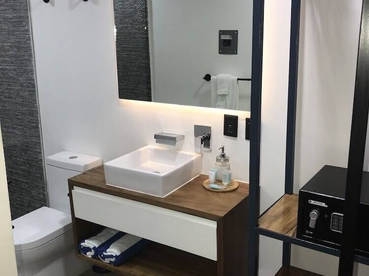 Otel Lofts On Basilio