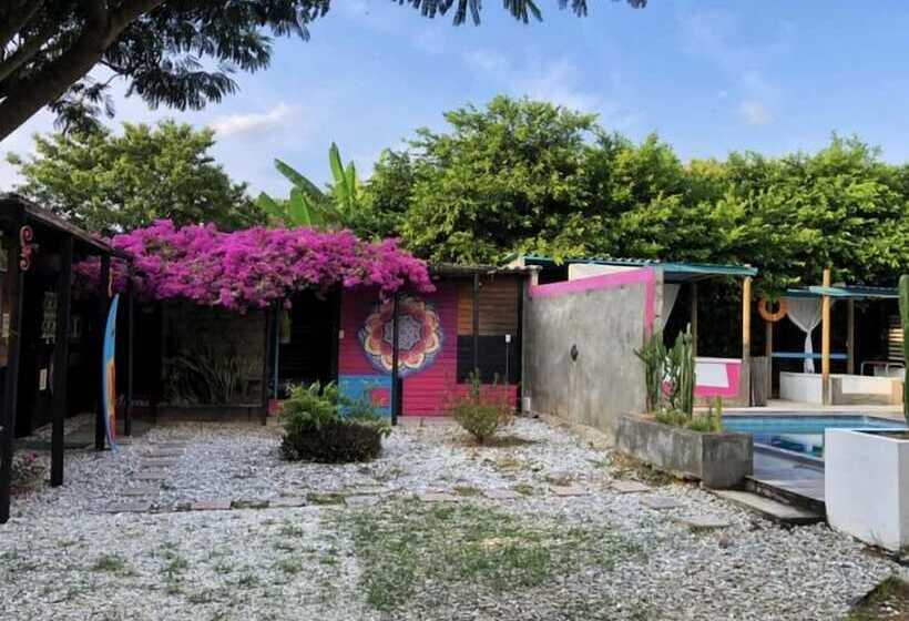 هتل Paraiso Lounge Santa Marta