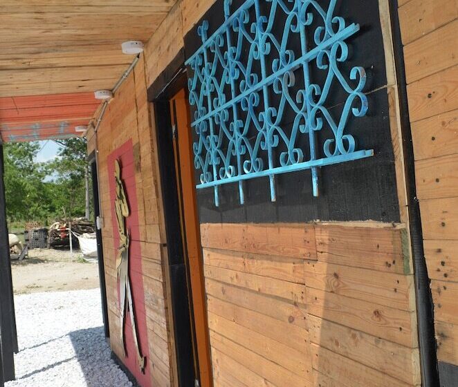 هتل Paraiso Lounge Santa Marta