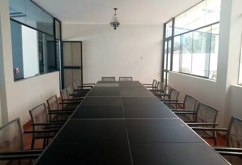 هتل Posada De Llimbe