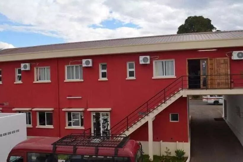 هتل Red Island Inn