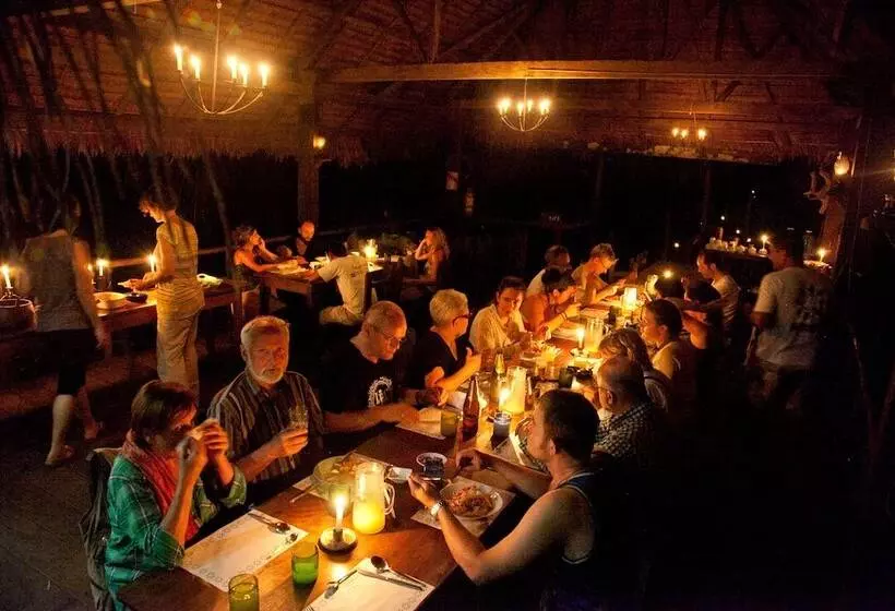 Inotawa Expeditions Amazon House Hostel