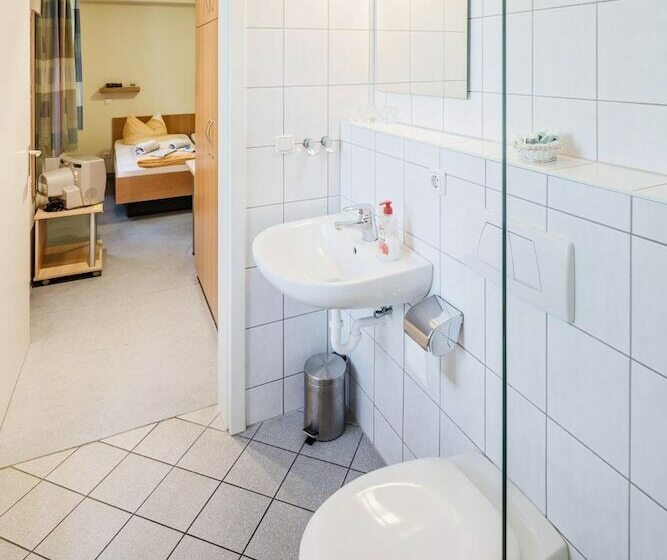 ペンション Schacht 3 Abz