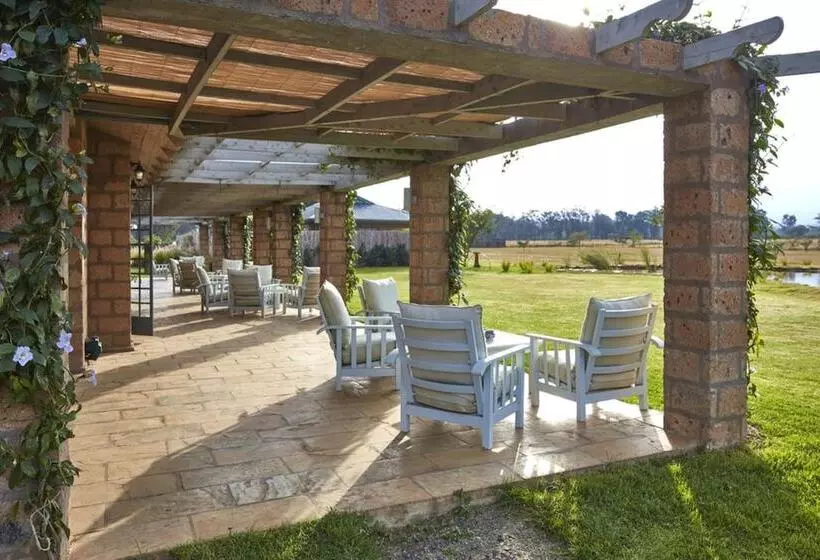 Soames Hotel & Jack S Bar