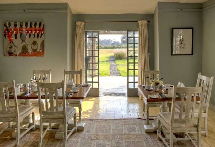 Soames Hotel & Jack S Bar