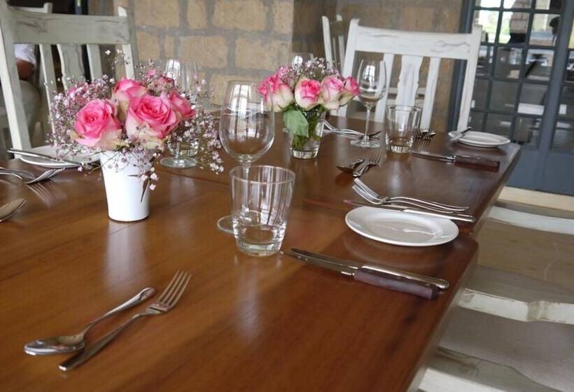 Soames Hotel & Jack S Bar