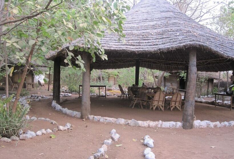 هتل Campement Solidaire De Badian