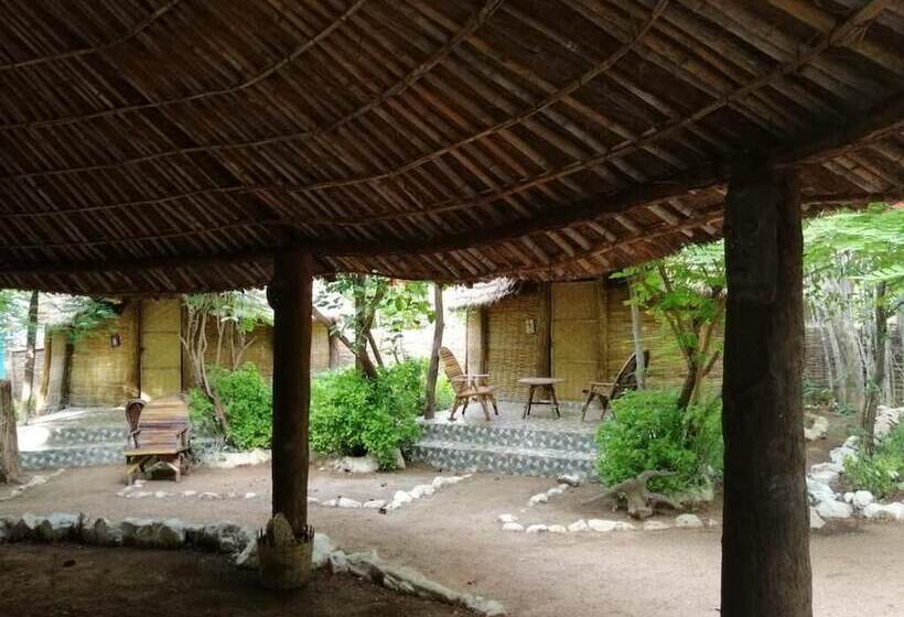 هتل Campement Solidaire De Badian