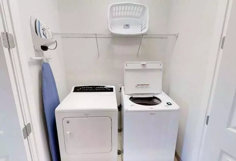 Hotelli Encore Resort At Reunion 430