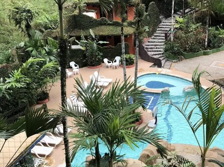 Hotelli Kashama Eco Resort Y Spa