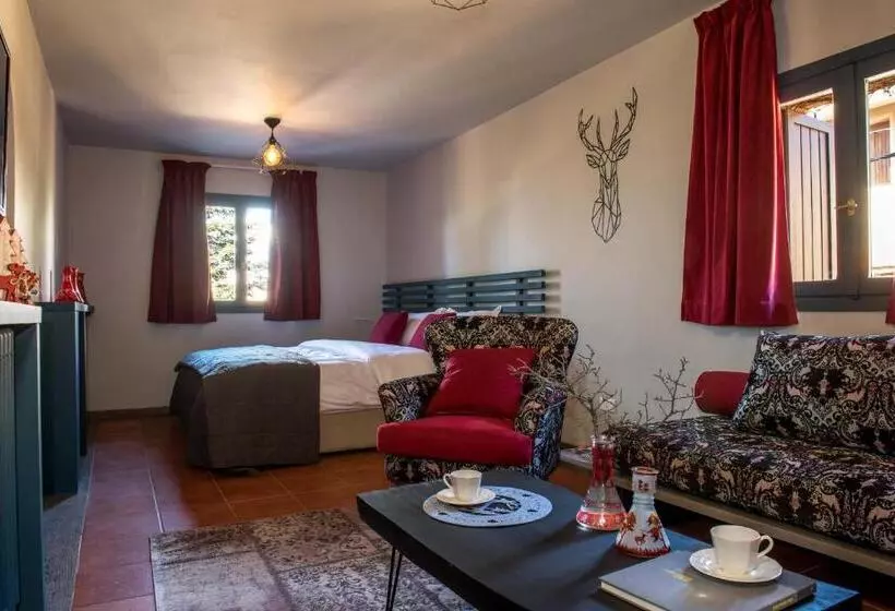 هتل La Maison Des Cèdres