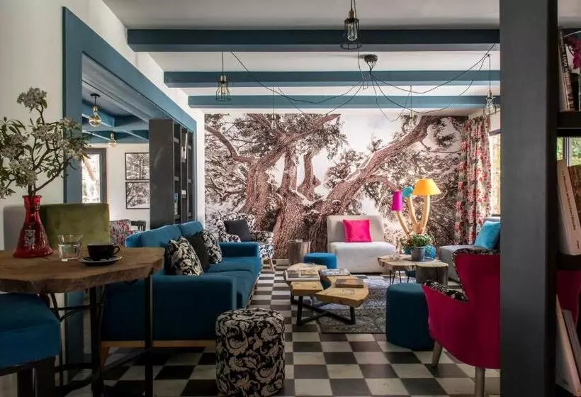 هتل La Maison Des Cèdres