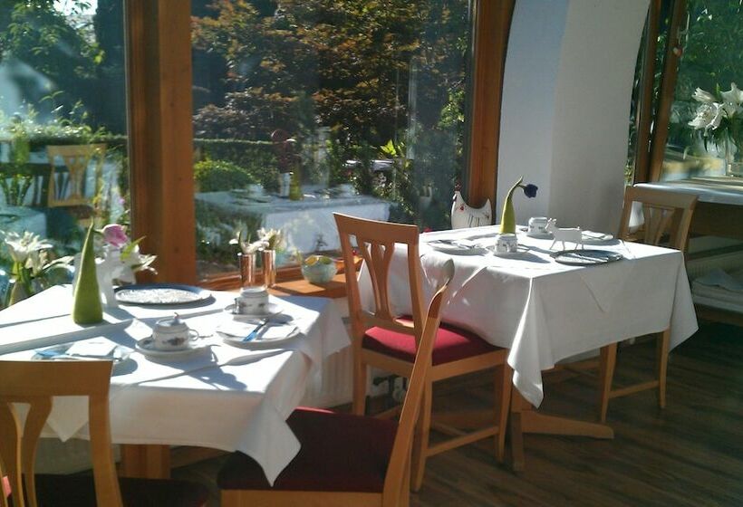 فندق Landpension Haus Ruth