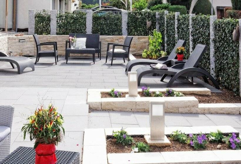 فندق Landpension Haus Ruth