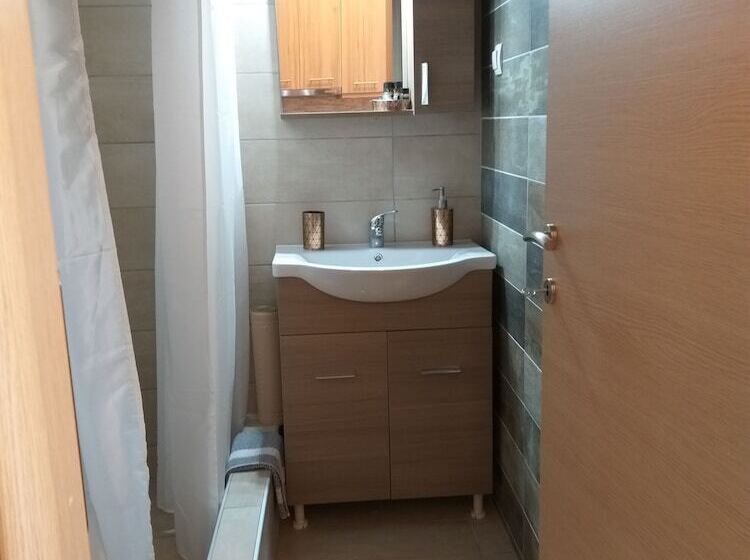 Отель Nostos Apartments