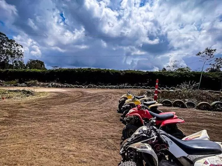 Hotelli Parador La Mesa Redonda