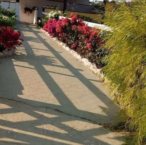 Hotelli Pousada Vilarejo Do Sapé