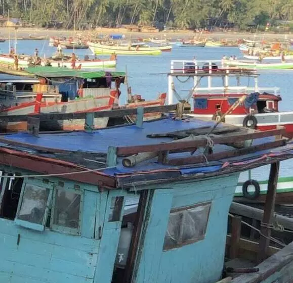 هتل Sea Breeze Lodge Ngapali