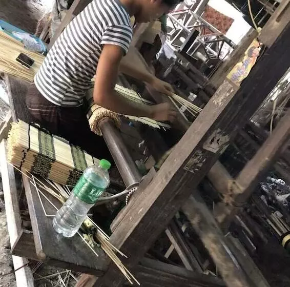 هتل Sea Breeze Lodge Ngapali