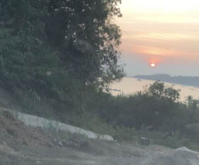 هتل Sea Breeze Lodge Ngapali