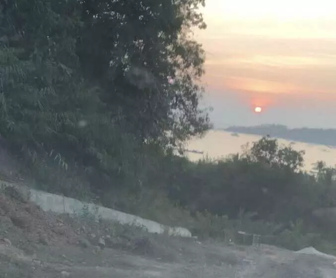 هتل Sea Breeze Lodge Ngapali