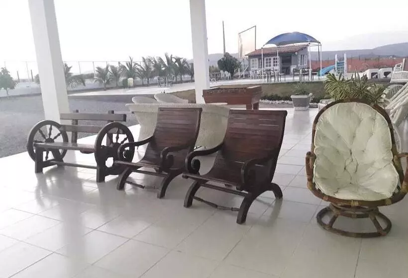 ホテル Village Confort Toritama