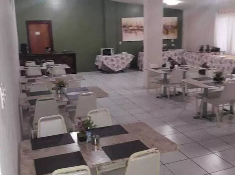 ホテル Village Confort Toritama